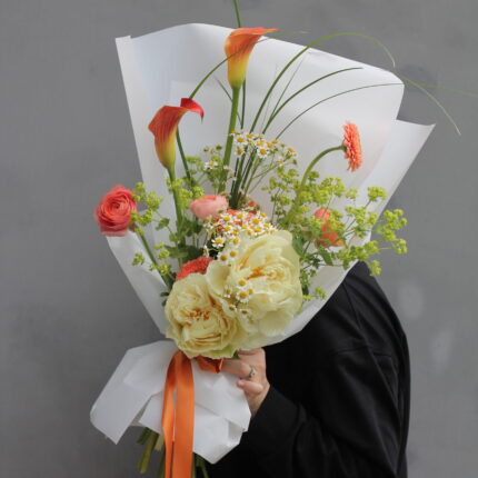 пион, калла, ромашка, ранункулюс, тласпи, гербера